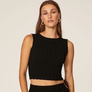 AYA MUSE Emerald Cropped Stretch Knit Top Black Size Medium